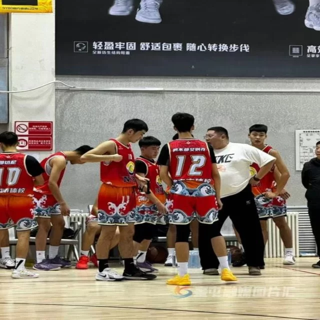 球队名单变化解读与赛程影响分析第195组观察